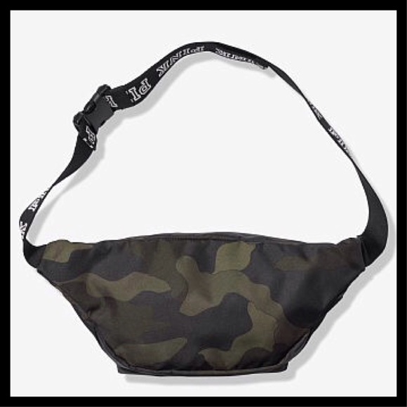 Camo PINK VICTORIA'S SECRET OVERSIZED BELT BAG - Picture 2 of 2
